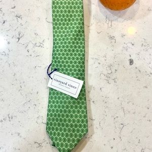 Mens Vineyard Vines Tie - Boston Bruins